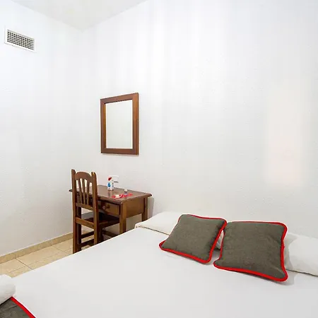 Ayuntamiento Hostal *