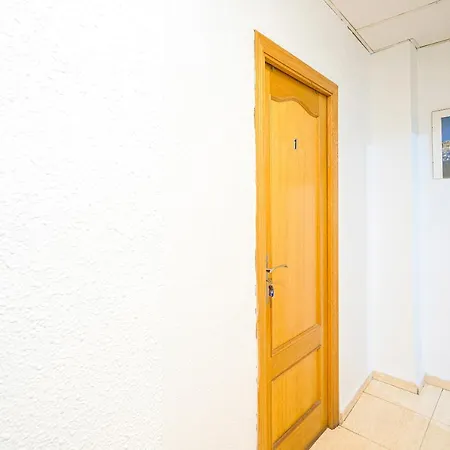 Ayuntamiento Hostal Alicante
